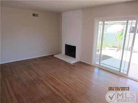 3rd image of 8633 Somerset Ave
