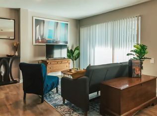 Yellow Doors, Kansas City, MO 64111