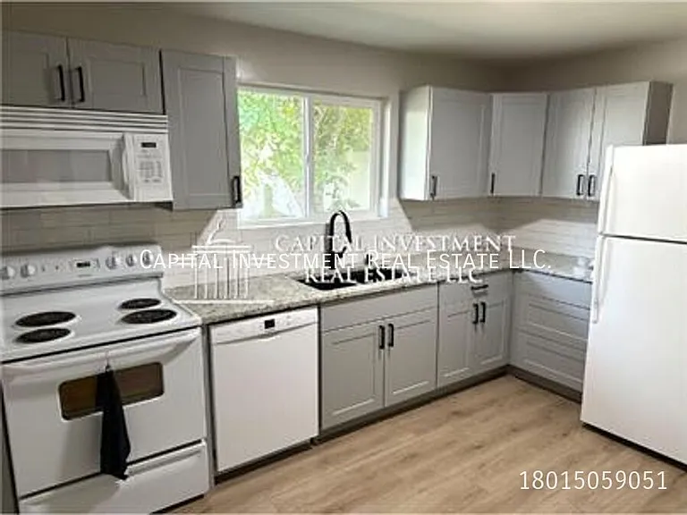 7669 S Birch St — Photo 14