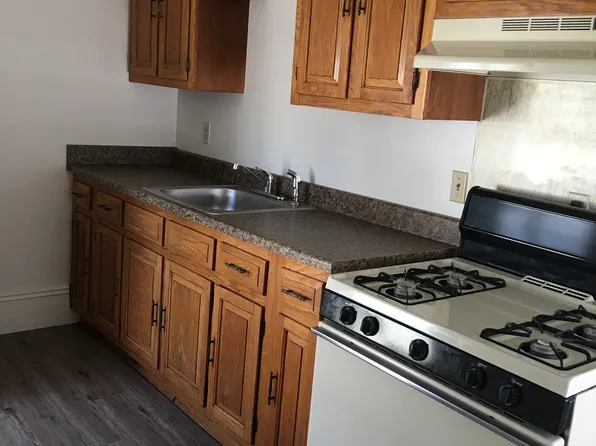 30 Titcomb St #3, Newburyport, MA 01950
