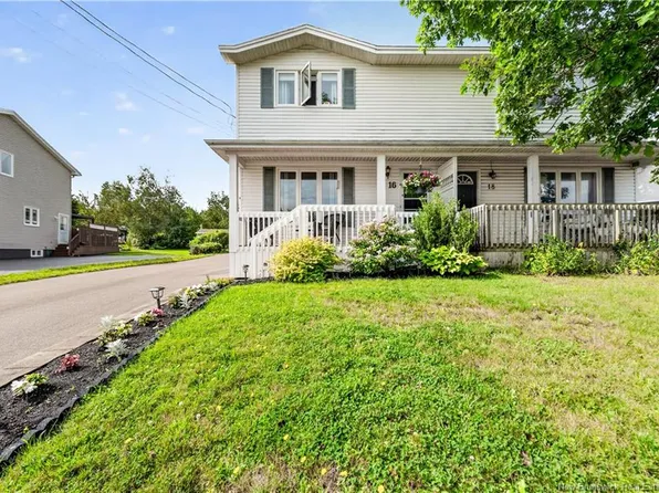 16 Briarlea Dr, Moncton, NB E1G 2E9