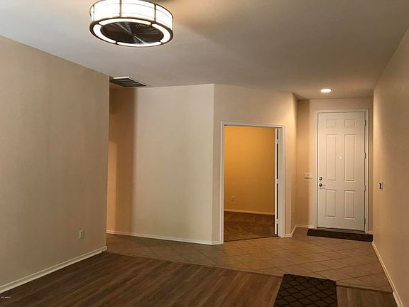 3rd image of 1271 E Nightingale Ln