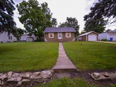 304 6th St, Charles City, IA, 50616