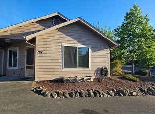 184-186 SW Ringuette St, Grants Pass, OR 97527