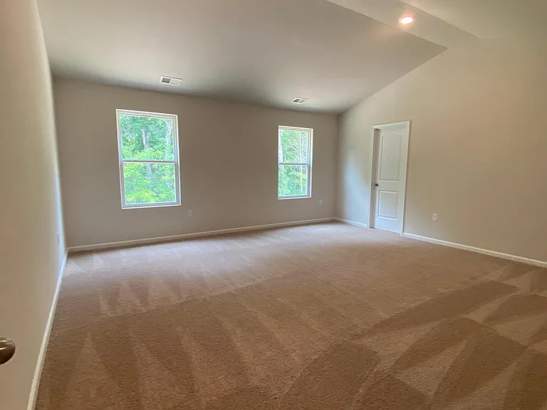 216 Caffee Dr — Photo 10