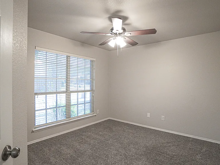 2161 Teagle Dr — Photo 23