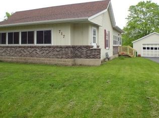 717 Dietz St, Marengo, IL 60152