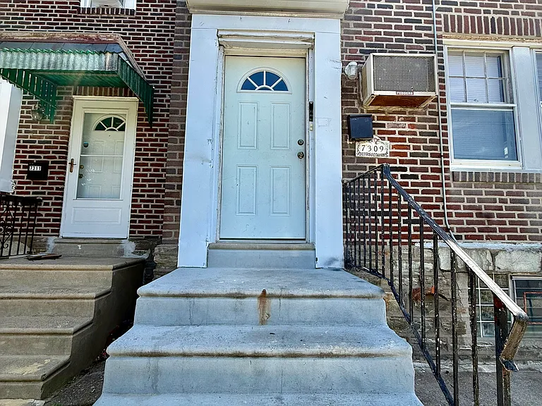 7309 Frontenac St #1 — Photo 20