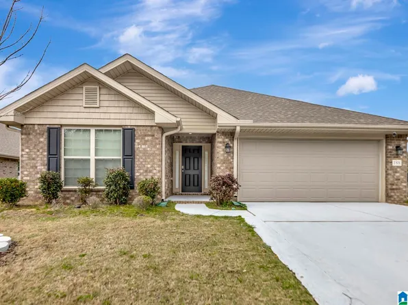188 Waterford Lake Dr, Calera, AL 35040