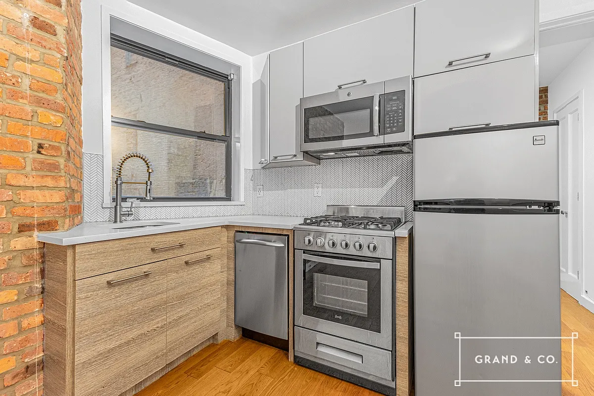 135 Eldridge Street — Photo 2