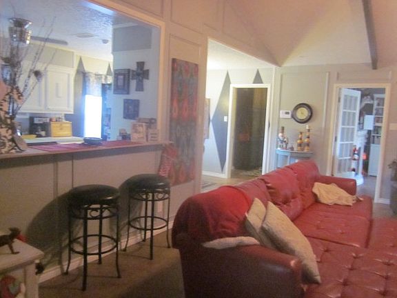 4th image of 4672 Applewood Dr