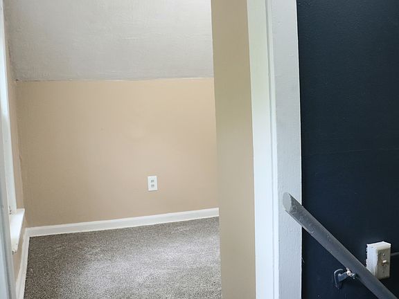 5th image of 616 Irvington Ave