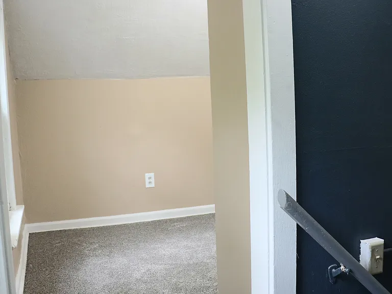 616 Irvington Ave — Photo 5