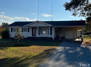 131 Suggs Rd, Dunn, NC 28334