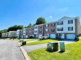 218 Lester Ct, Glen Rock, PA 17327