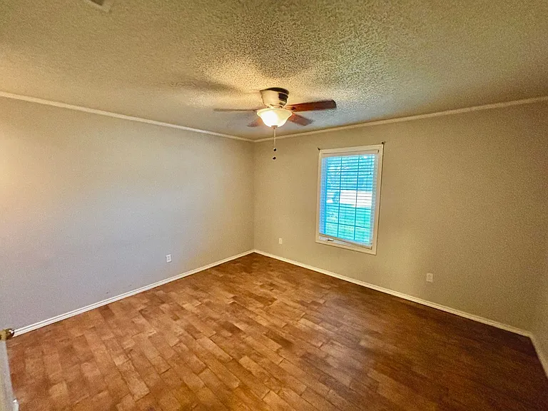 4208 64th St — Photo 20