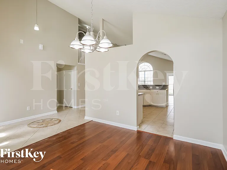 586 Timber Trace Ct — Photo 6