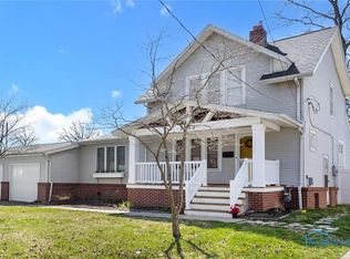 2233 Grantwood Dr, Toledo, OH 43613