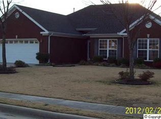 1915 SW Red Sunset Dr, Decatur, AL 35603