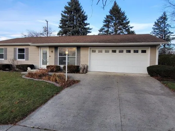 1502 24th Pl, Sterling, IL 61081