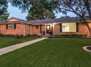 8422 Londonderry Ln, Dallas, TX 75228