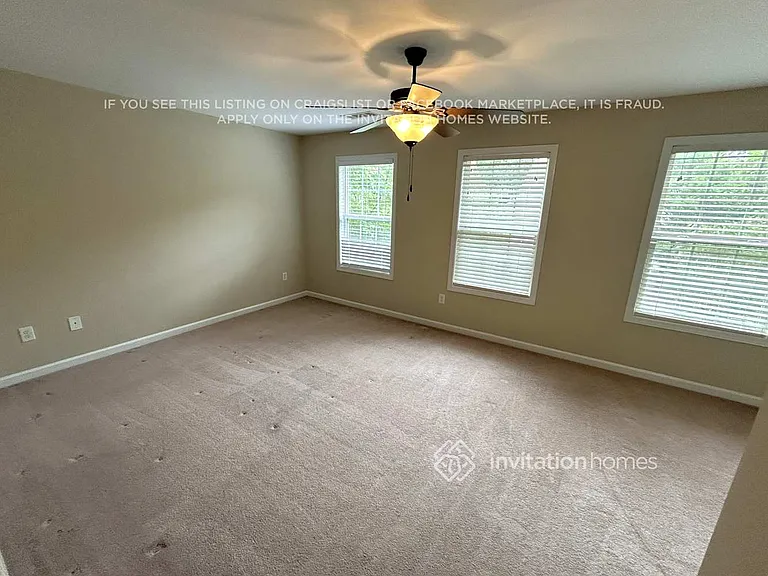 2565 Beal St — Photo 7
