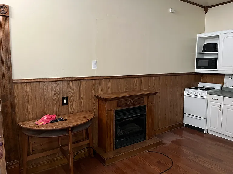 551 North Ave #1 — Photo 2