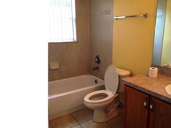 2nd image of 7465 Tam Oshanter Blvd #7465
