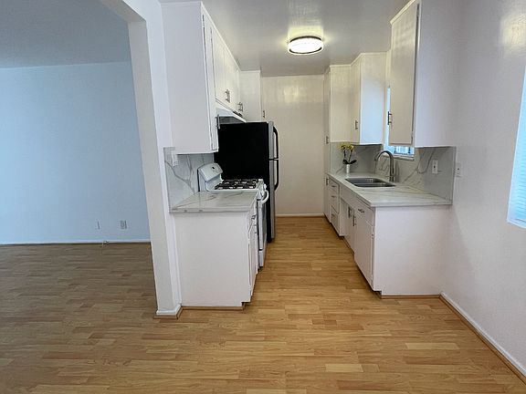 3rd image of 1672 S Federal Ave #3