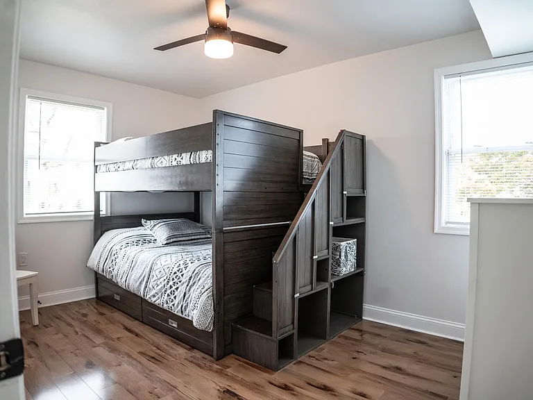 3720 Taft Ave — Photo 30