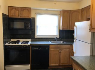 417 W 6th Ave, Roselle, NJ 07203