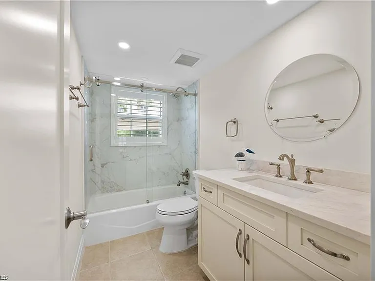 3070 Gulf Shore Blvd N #103 — Photo 19