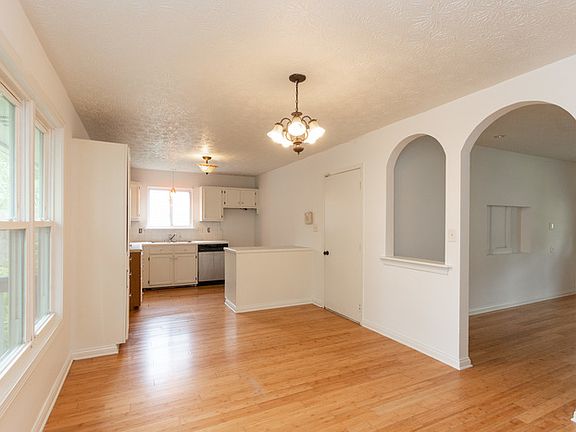 5th image of 10513 E Tanoan Ln