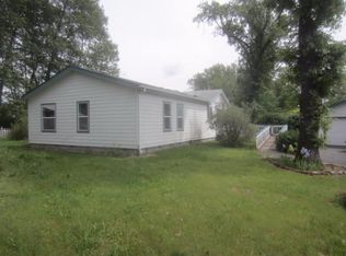 203 Fairfield Ln, Grants Pass, OR 97526