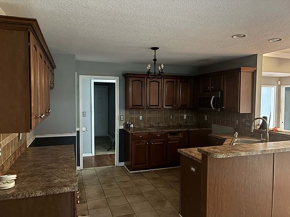 5th image of 844 Mulberry Pl