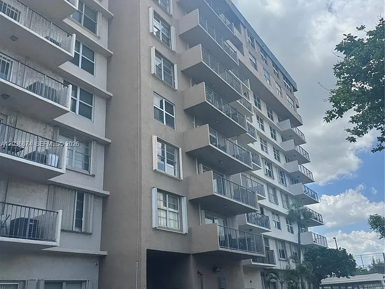 1625 SE 10th Ave #804 — Photo 3