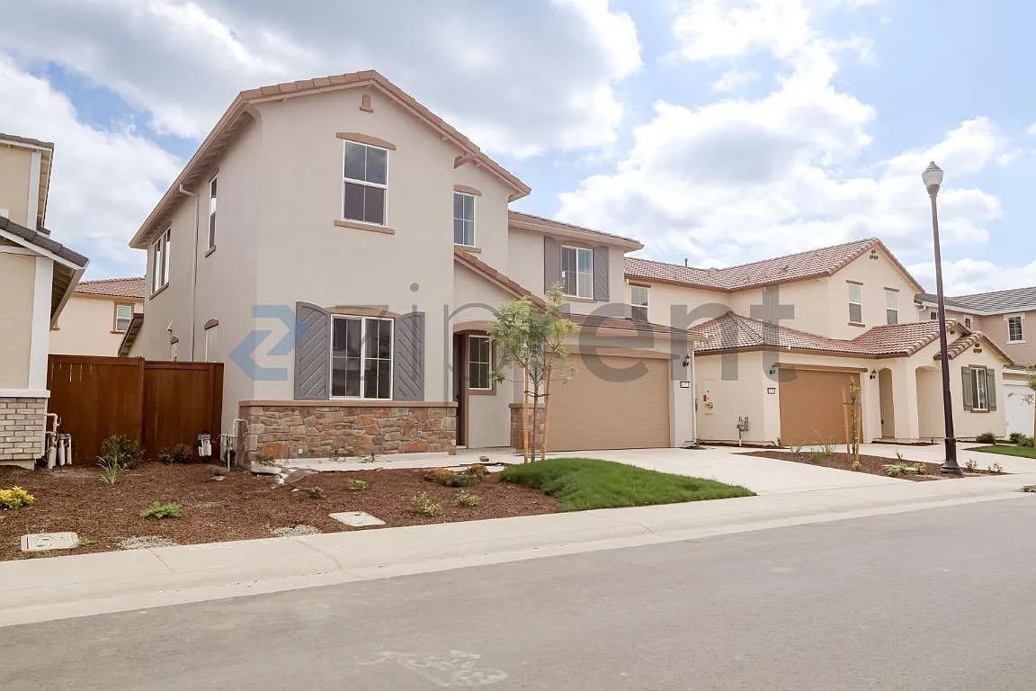 Building Photo - 6072 Meru Way