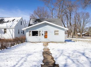 1031 Vine St, Wisconsin Dells, WI 53965