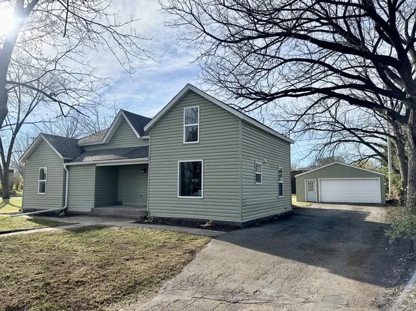 1526 Eddy St, Hastings, MN 55033