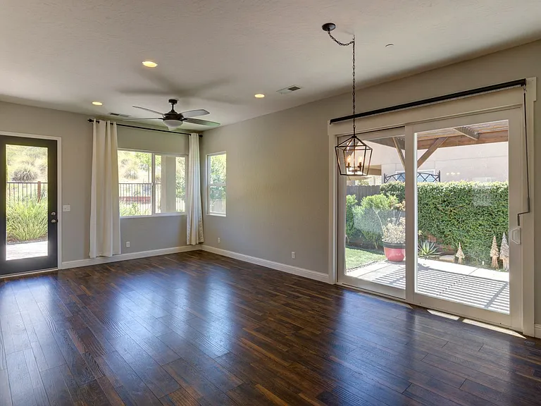 21230 Tramonto Ln — Photo 5
