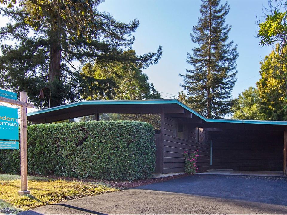 1st image of 60 Roosevelt Cir