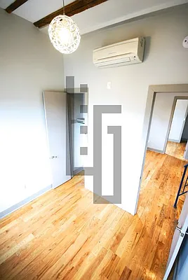 Rented by Loom Group | media 40