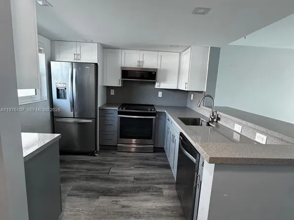 4000 NE 170th St APT 206, North Miami Beach, FL 33160