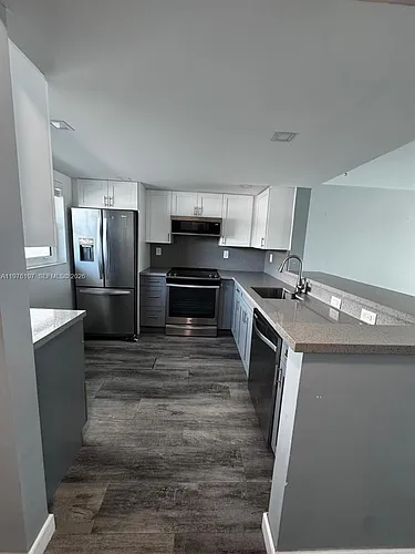 4000 NE 170th St #206 Photo 1