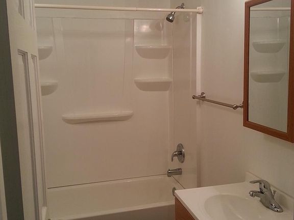 2nd image of 949 Fawcett Ave #1