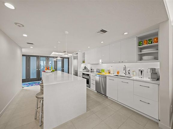 4th image of 5750 Midnight Pass Rd #704E