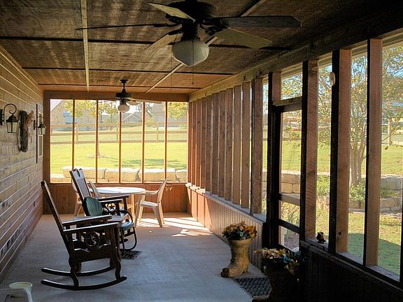 4th image of 257 Glenvalley Cir