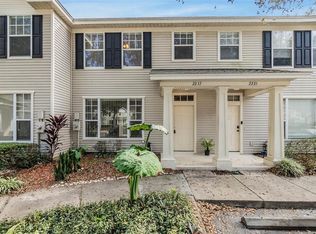 2237 Golden Oak Ln, Valrico, FL 33594