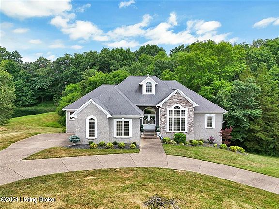 5th image of 158 Oak Park Ct