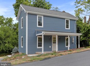 156 E North St, Strasburg, VA 22657